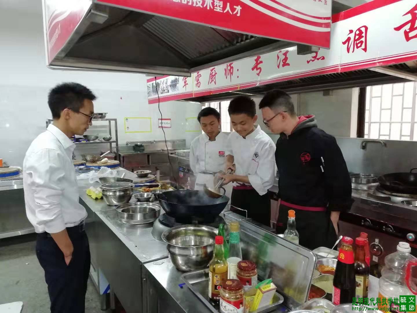 姚记娱乐