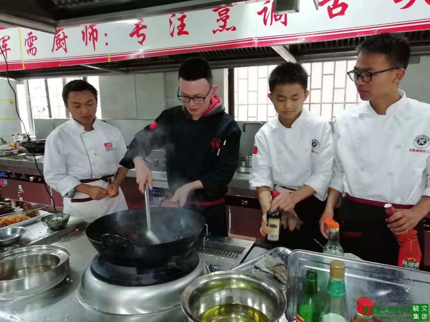 姚记娱乐